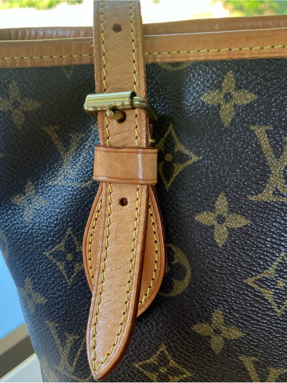 Louis Vuitton Monogram Bucket Bag in Brown and Tan - Picture 2 of 16